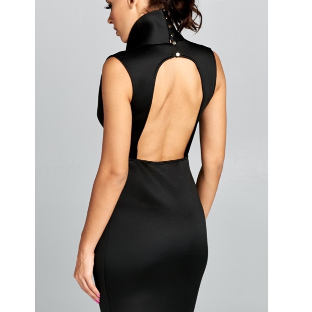 (LAST ONE)Solid deep V neck high collar dress. - Picture 3 of 8